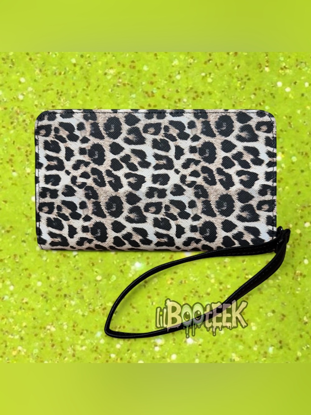 Ed Hardy Leopard Print 3 Heart Logo Wallet Wristlet w Outer Pocket NEW Viral Y2K - Picture 2 of 5